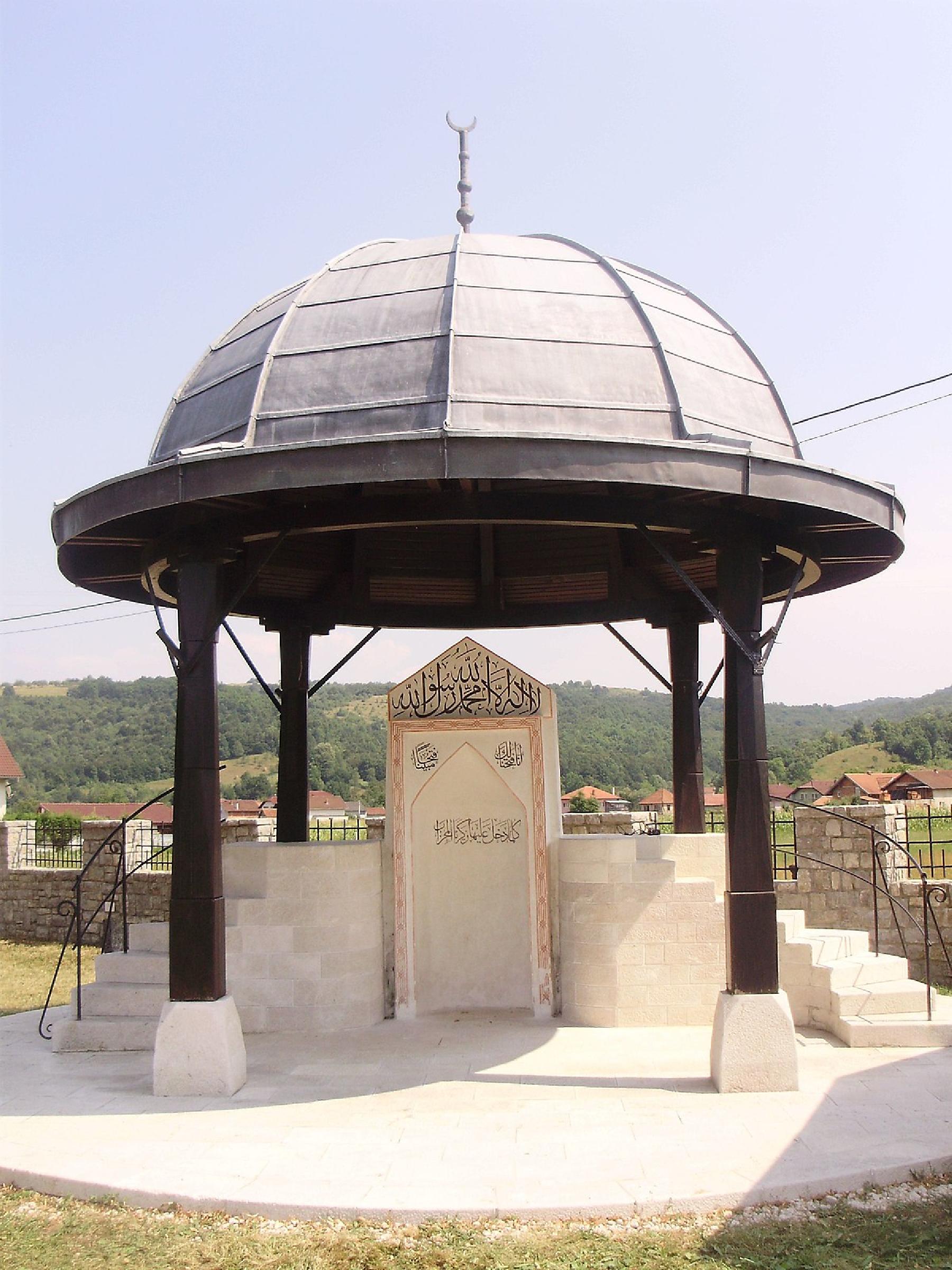 Graditeljska cjelina Musalla u Kamengradu sa grebljem